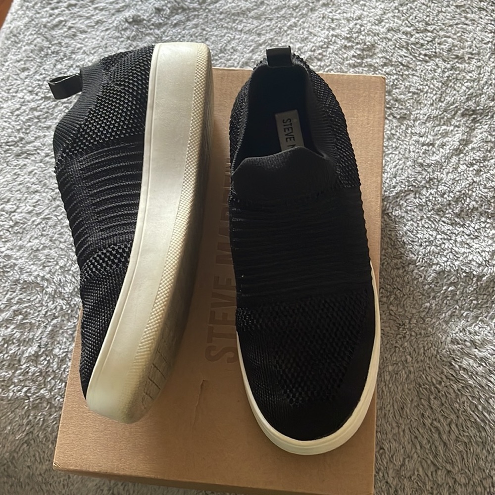 Steve Madden - Picture 2 of 4